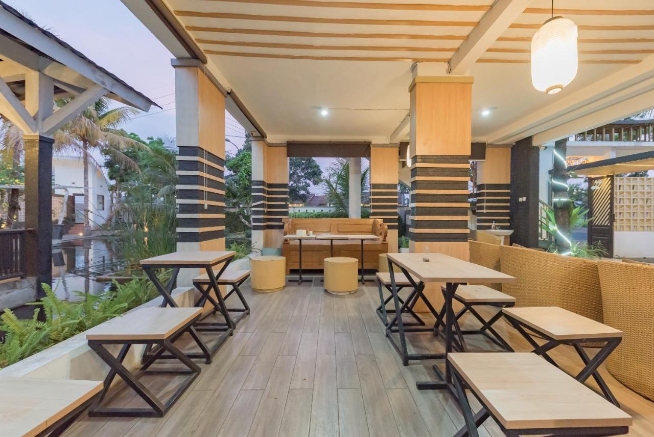Urbanview Hotel Khayrizsan Tasikmalaya By Reddoorz Exterior foto