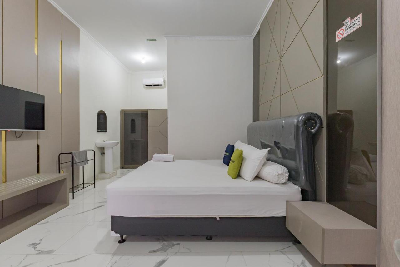 Urbanview Hotel Khayrizsan Tasikmalaya By Reddoorz Exterior foto