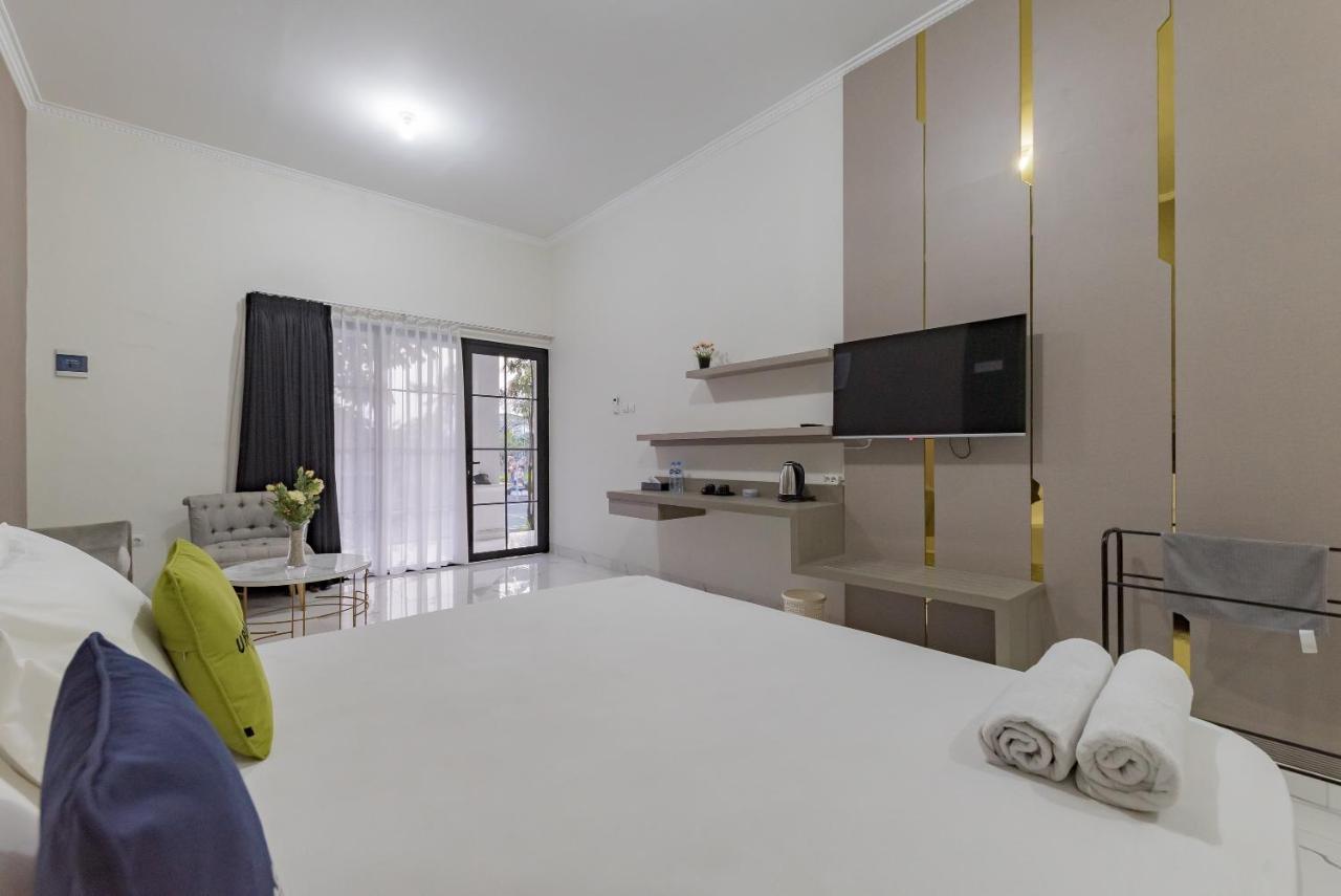 Urbanview Hotel Khayrizsan Tasikmalaya By Reddoorz Exterior foto